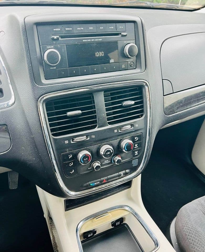 Vehicle photo