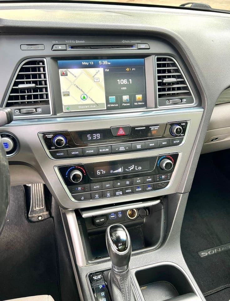 Vehicle photo