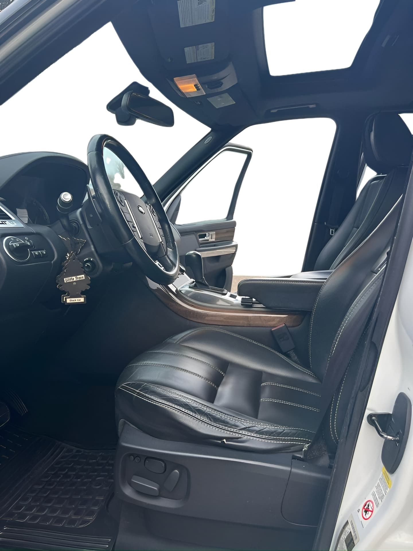 Vehicle photo