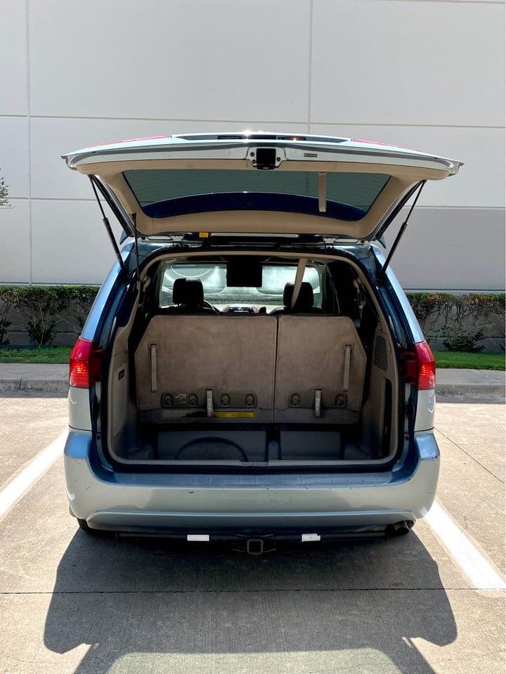Vehicle photo