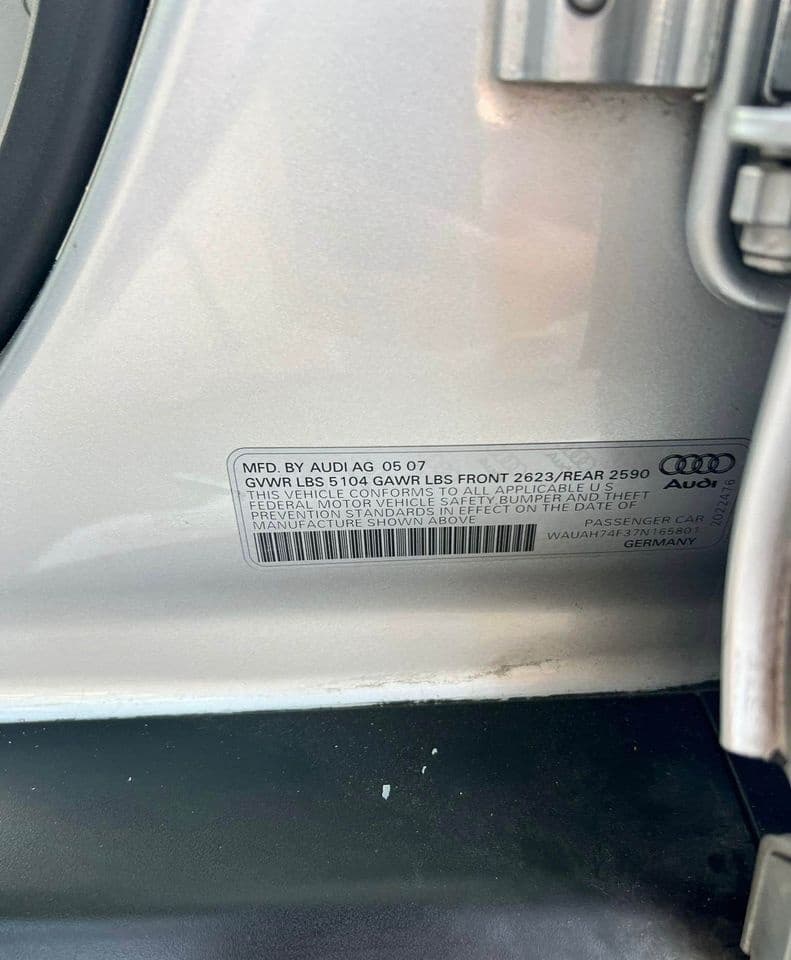 Vehicle photo