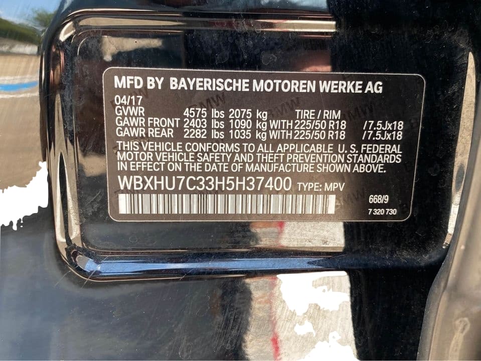 Vehicle photo