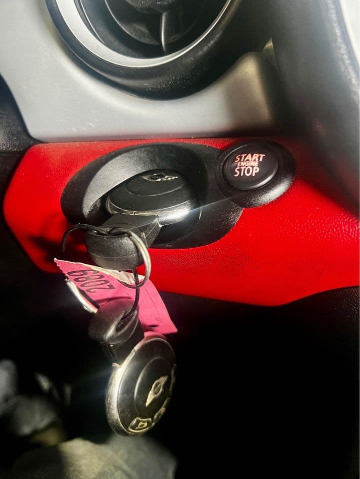 Vehicle photo