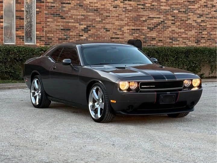 Vehicle photo