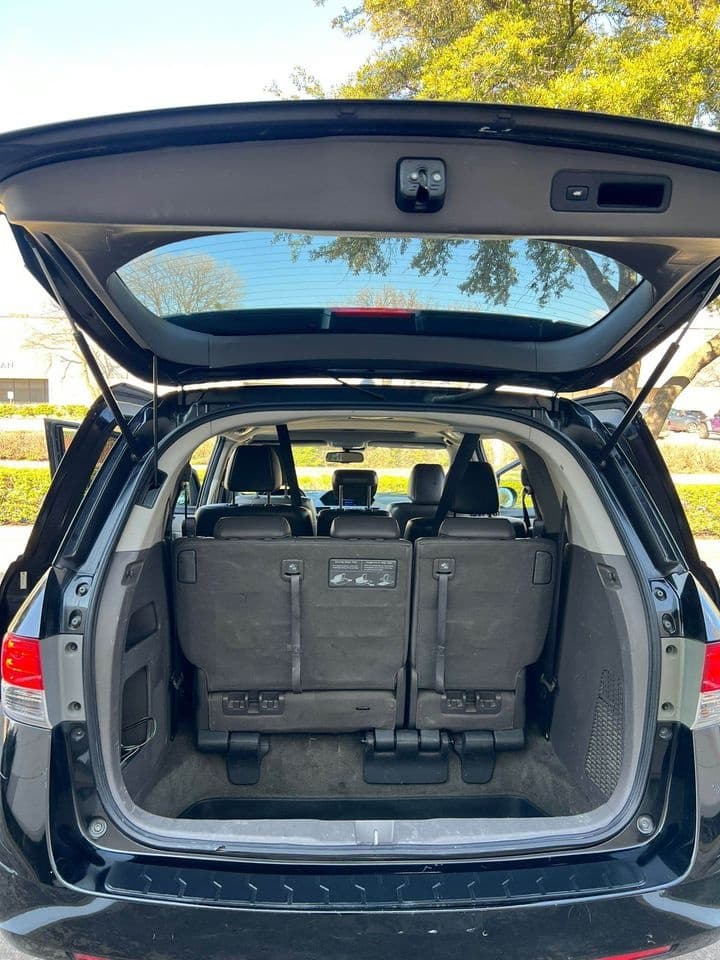 Vehicle photo