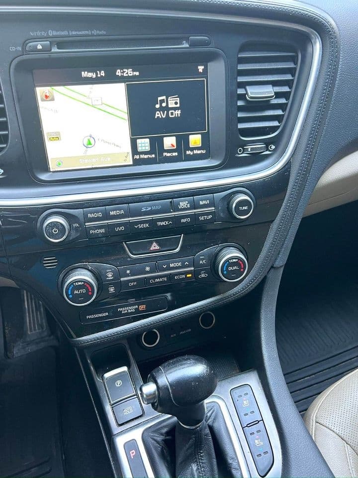 Vehicle photo