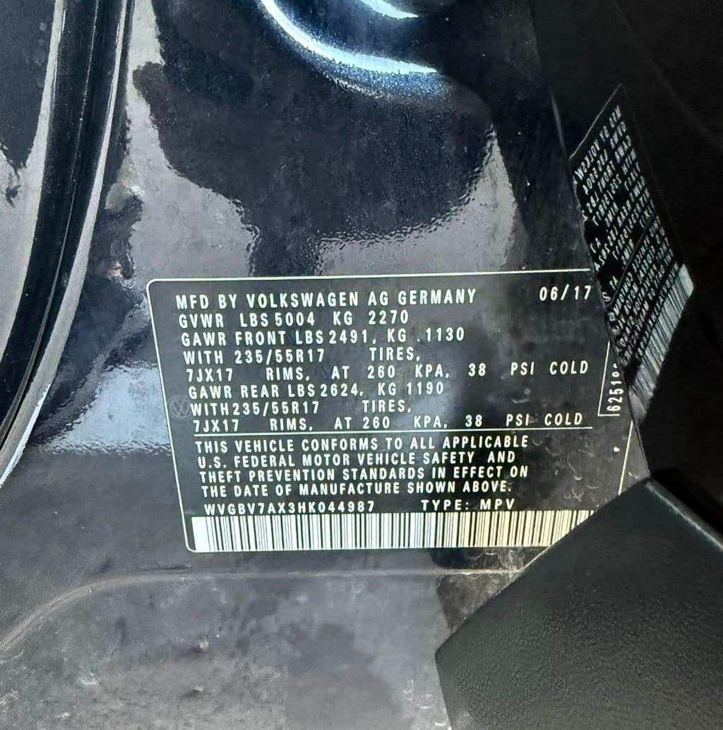 Vehicle photo