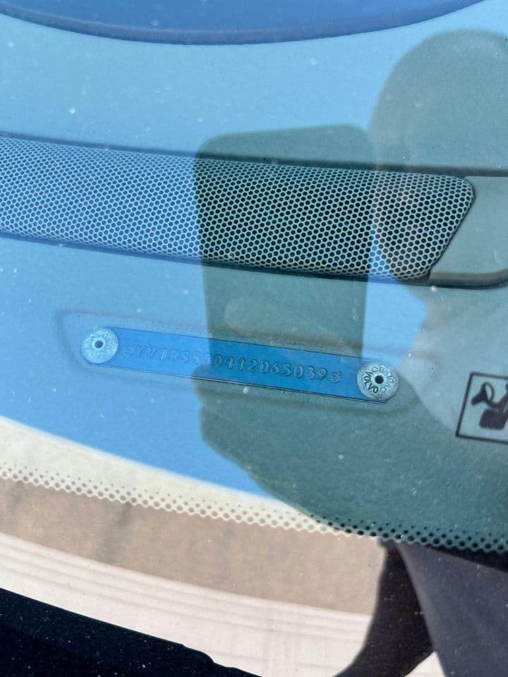 Vehicle photo