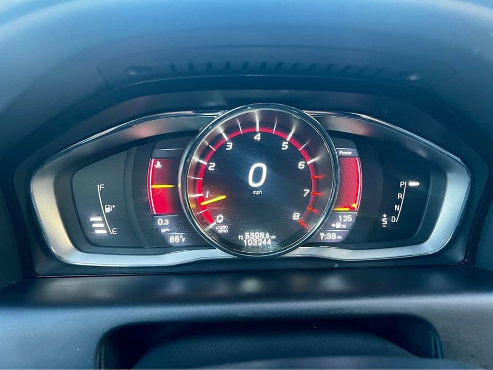 Vehicle photo