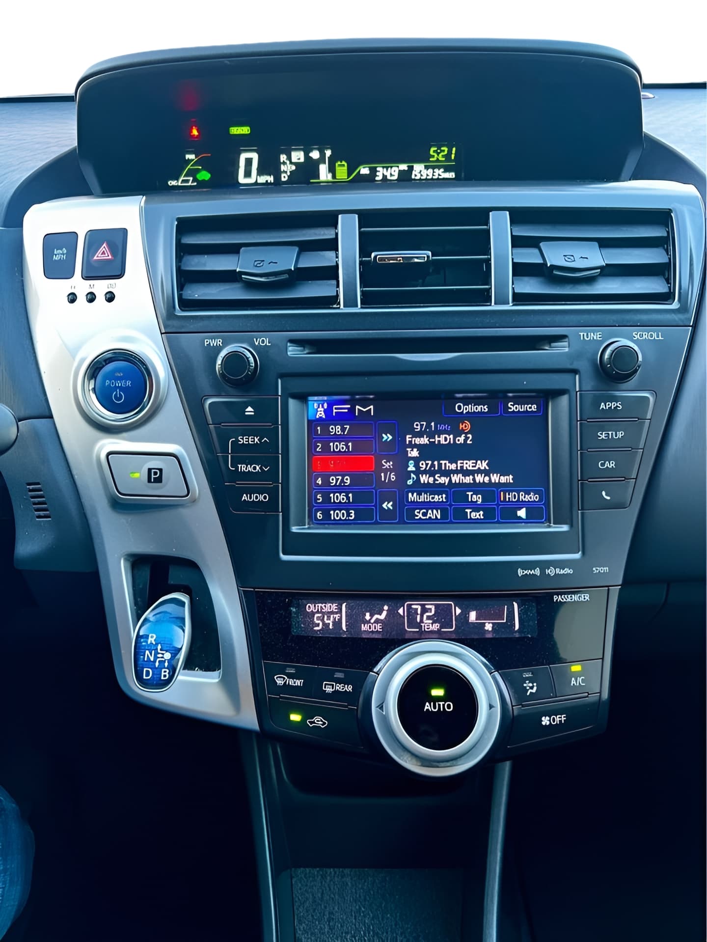 Vehicle photo