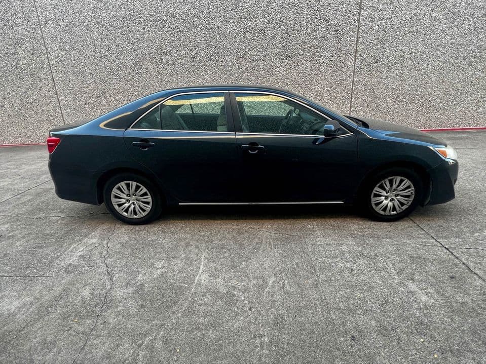 Vehicle photo