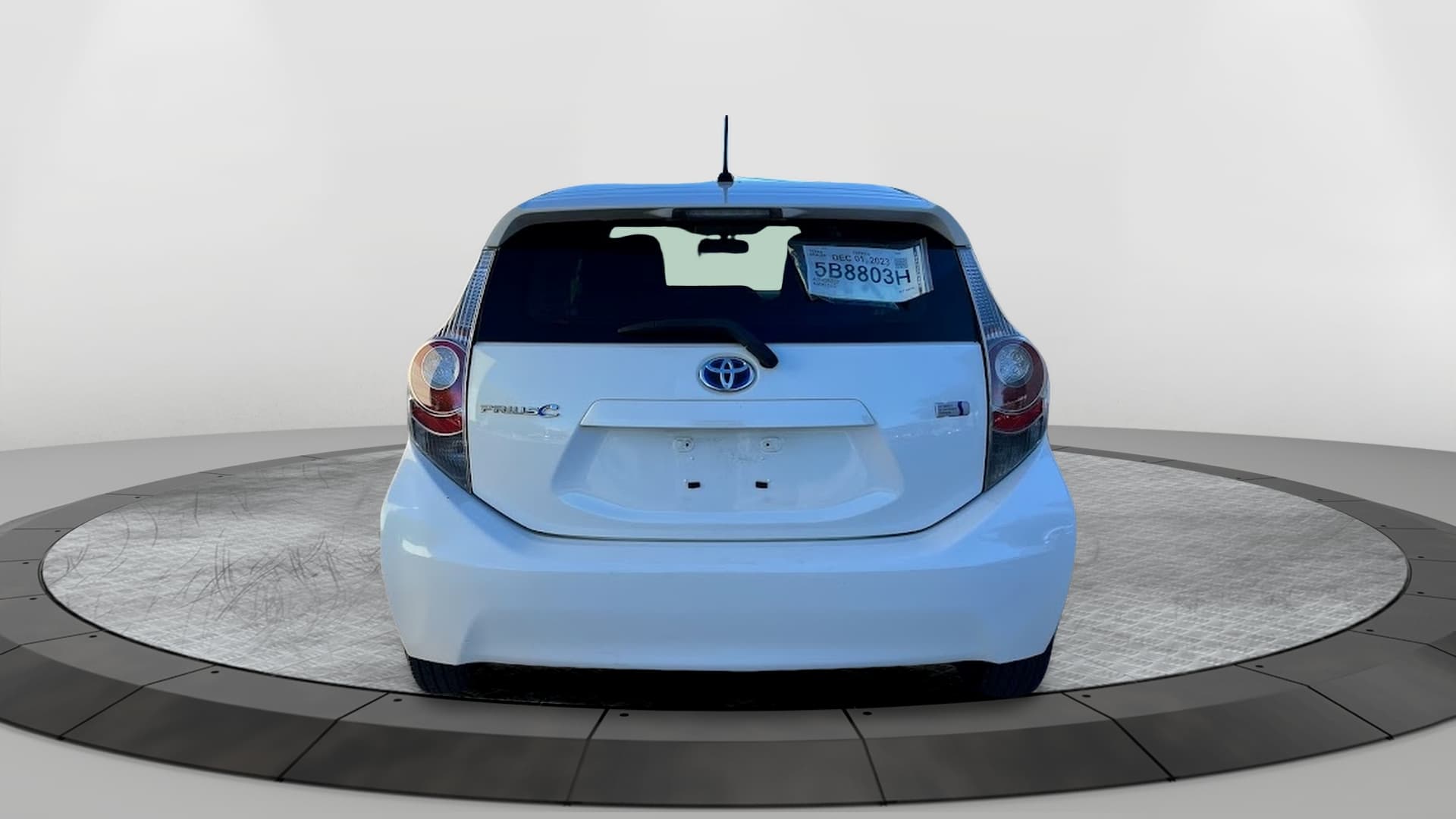 Vehicle photo