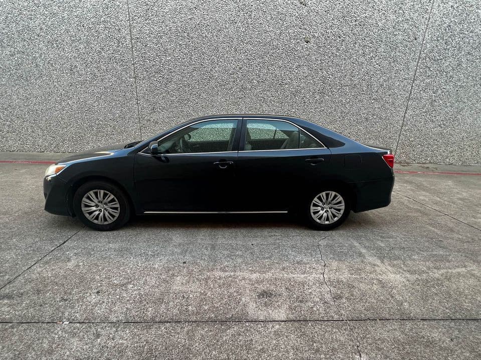 Vehicle photo