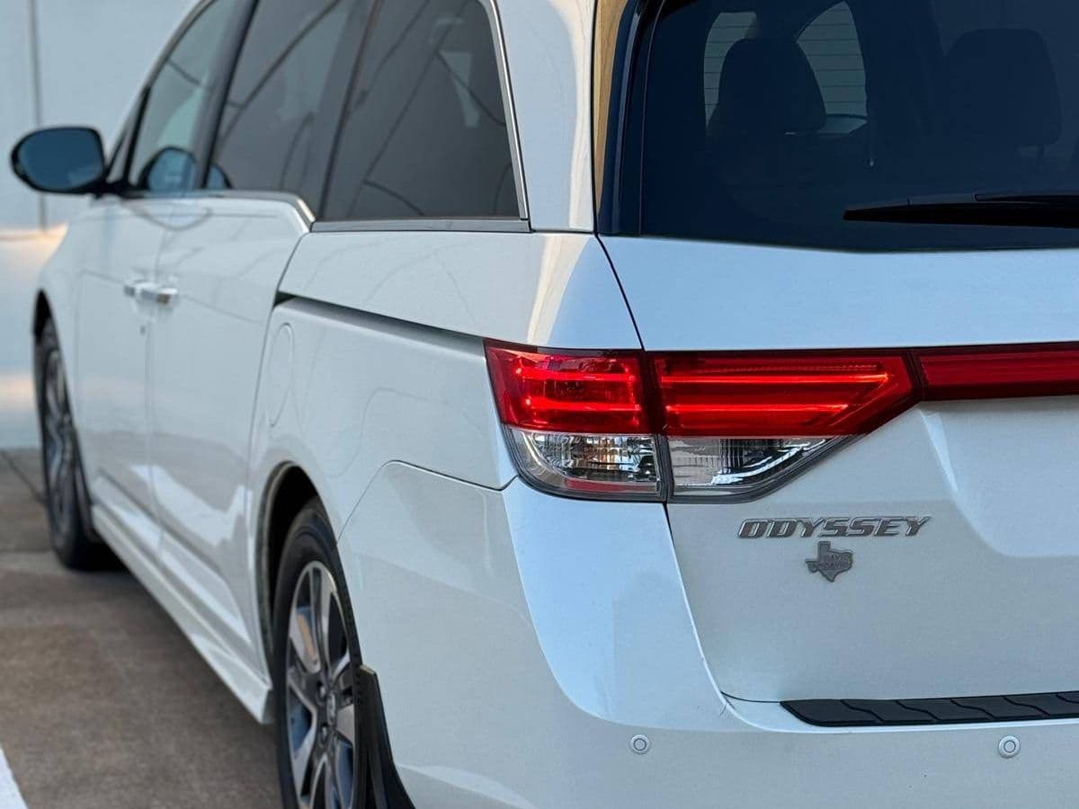 Vehicle photo