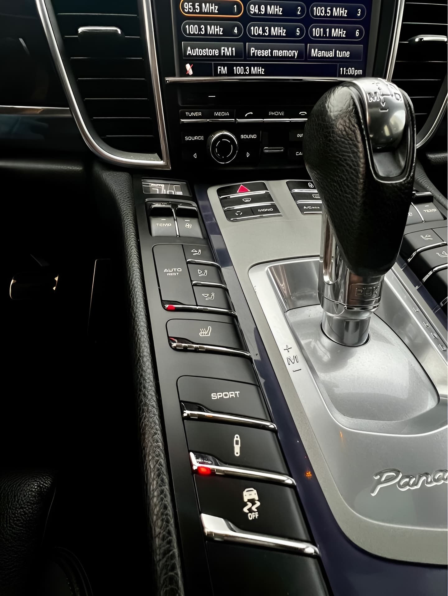 Vehicle photo
