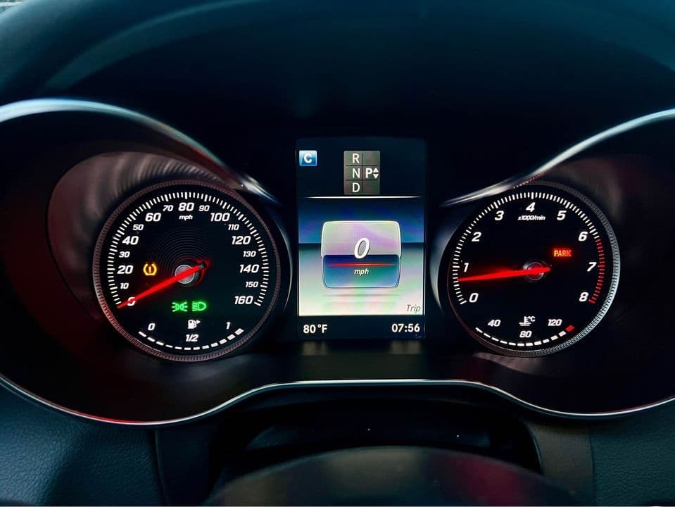 Vehicle photo