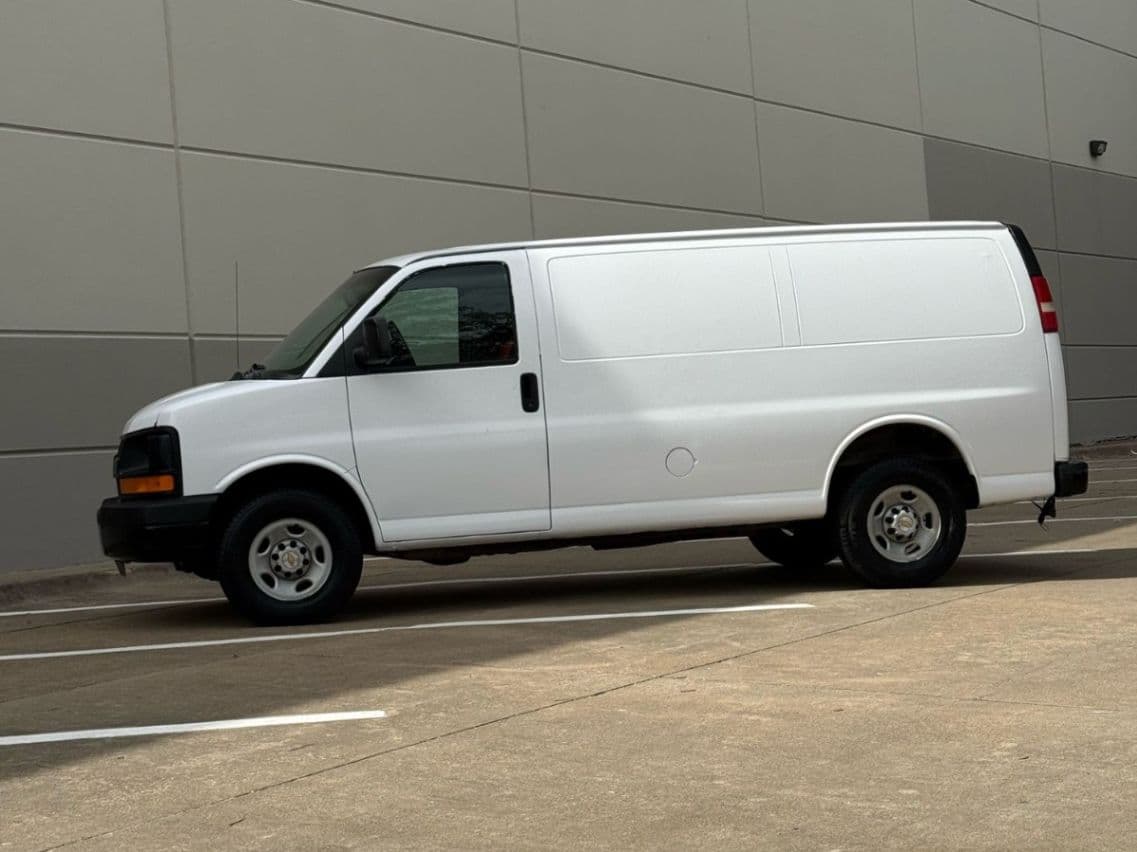 Vehicle photo