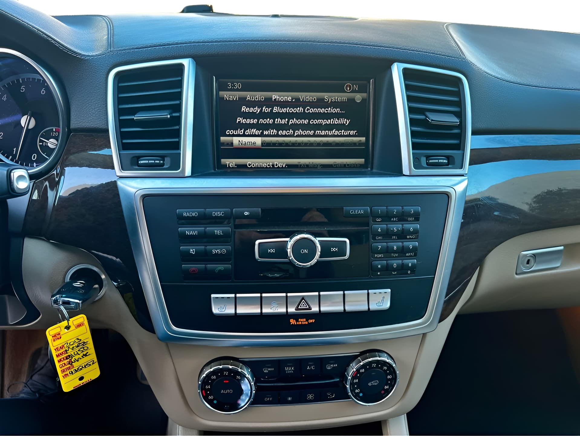 Vehicle photo