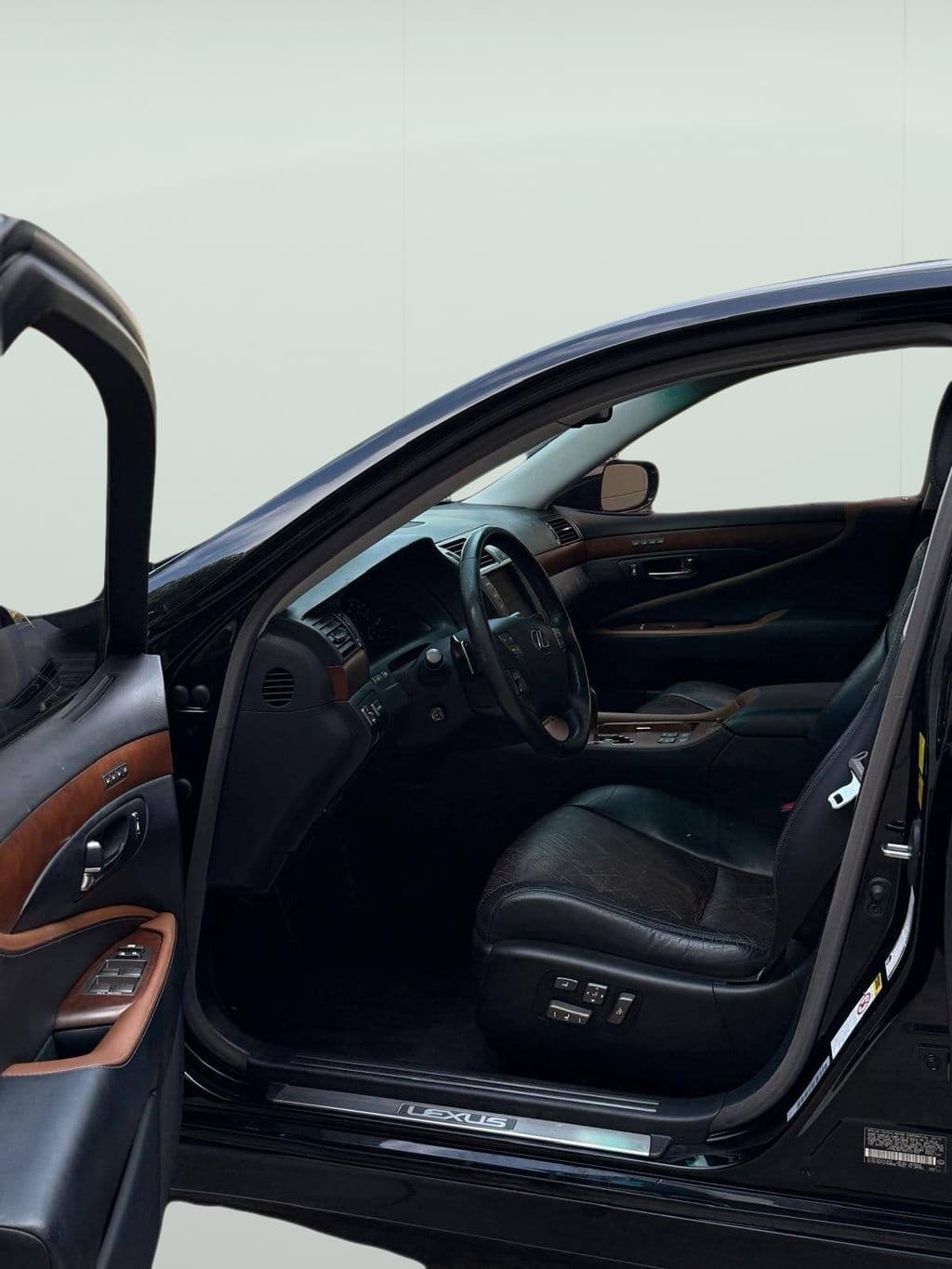 large car
