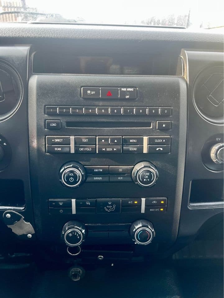 Vehicle photo