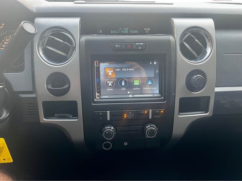 Vehicle photo