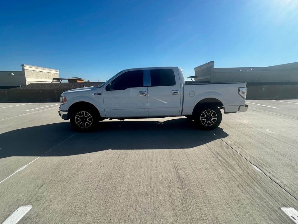 Vehicle photo